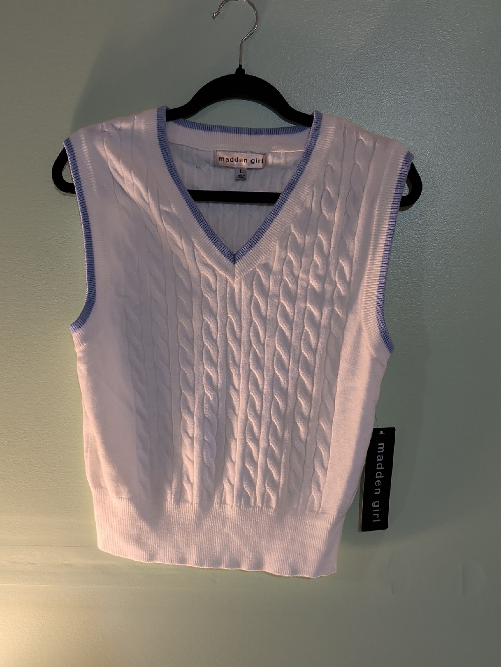 Madden Girl White Cable Knit V-Neck Sweater Vest with Baby Blue Trim Large